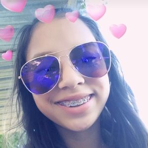 Meet your Posher, Victoria